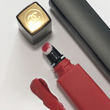 Chanel Rouge Allure Liquid Powder