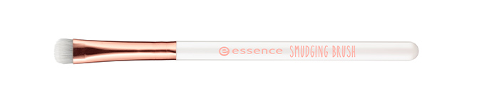 Essence Smudging Brush