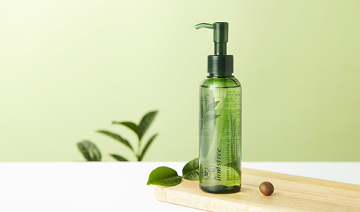 Innisfree Green Tea Cleansing Gel-to-Foam