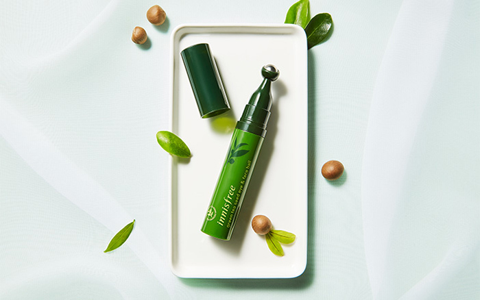 Innisfree Green Tea Seed Eye & Face Ball