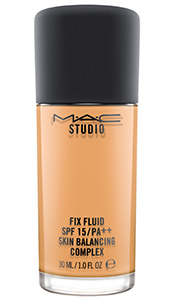 รองพื้น MAC Studio Fix Fluid SPF 15