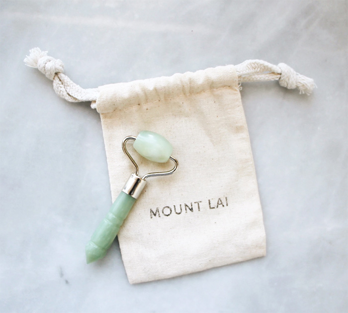 Mount Lai De-Puffing Jade Facial Roller