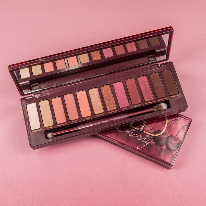 พาเลท Urban Decay Naked Cherry Palette