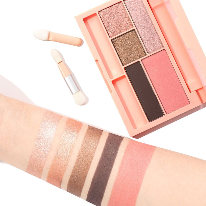 พาเลต XOXO Eyeshadow & Blush Palette