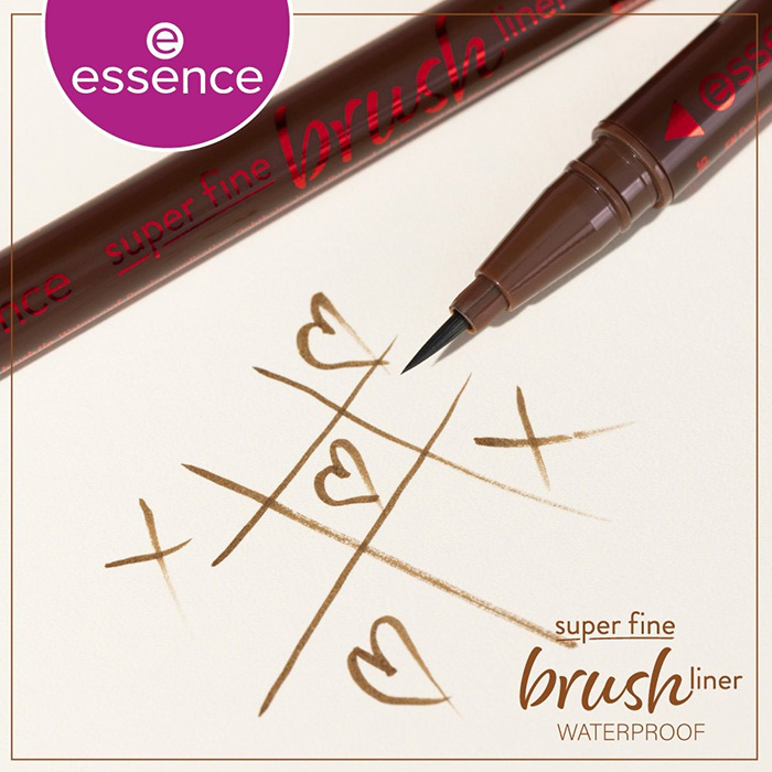อายไลน์เนอร์ essence Super Fine Brush Liner Waterproof