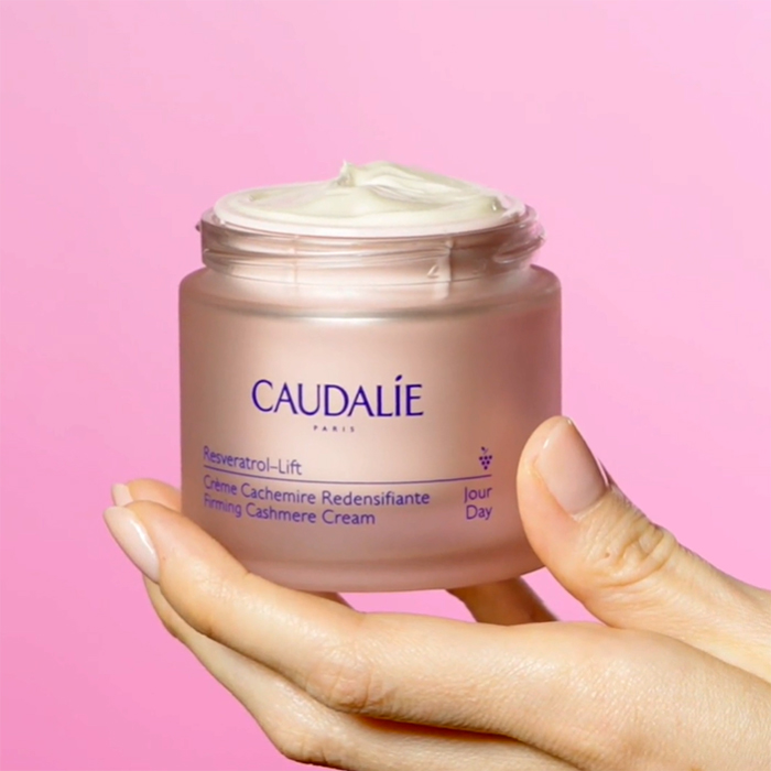 ครีมบำรุงผิวหน้า Caudalie Resveratrol-Lift Firming Cashmere Cream ครีมบำรุงผิวหน้า Caudalie Resveratrol-Lift Firming Cashmere Cream