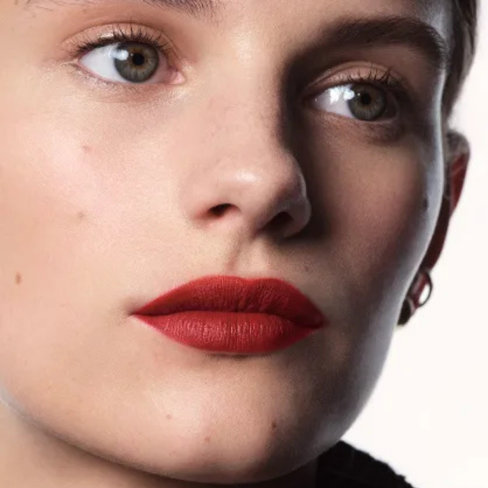 ลิปสติกเนื้อแมตต์ CHANEL 31 Le Rouge