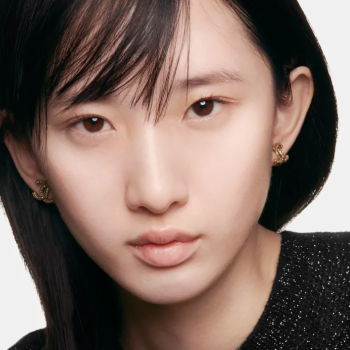 รองพื้น CHANEL Sublimage L'essence De Teint