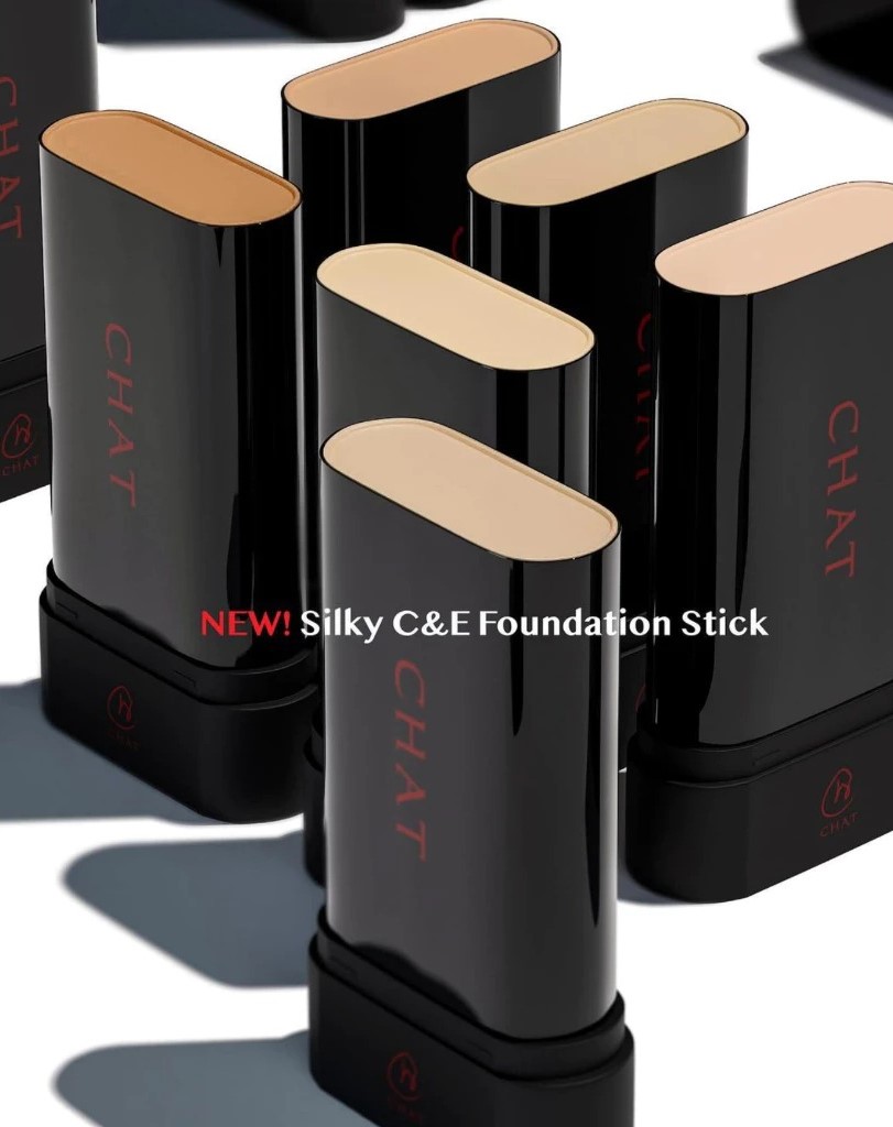 รองพื้นสติ๊ก CHAT Silky C&E Foundation Stick