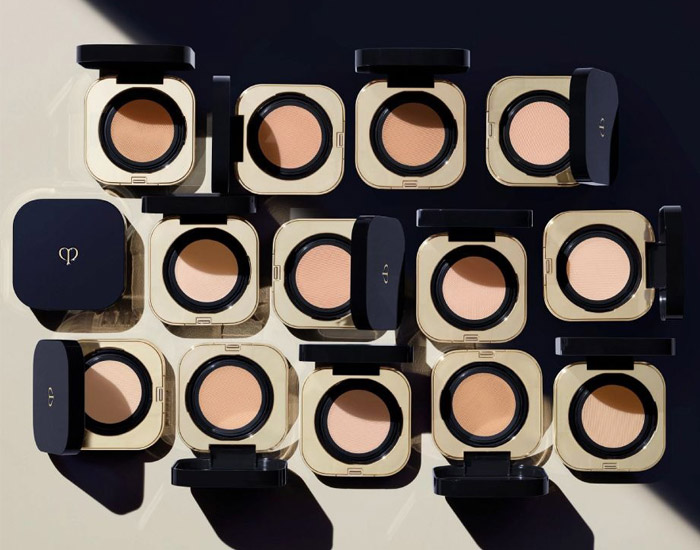 Clé de peau beauté Radiant Cushion Foundation Natural ผิวเปล่งประกายอย่างเป็นธรรมชาติ ผิวดูเรียบเนียน มอบความชุ่มชื้นให้ผิวอย่างยาวนาน