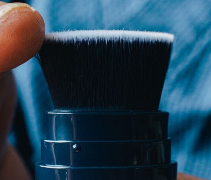 แปรงรองพื้น Cle de Peau Beaute Portable Brush
