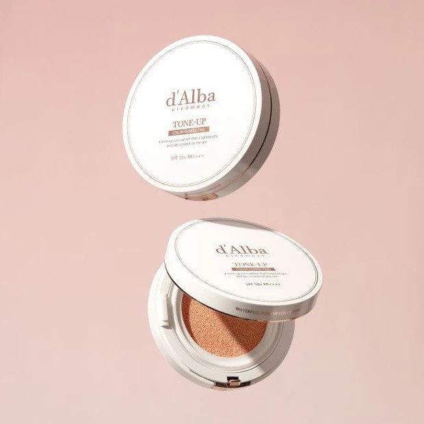 คุชชั่นกันแดด d'Alba Waterfull Tone-Up Sun Cushion SPF 50+ PA++++