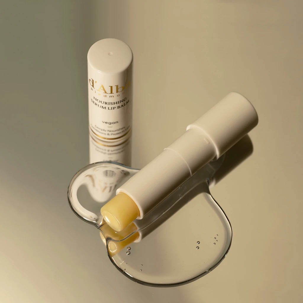 ลิปบาล์ม d'Alba White Truffle Nourishing Serum Lip Balm