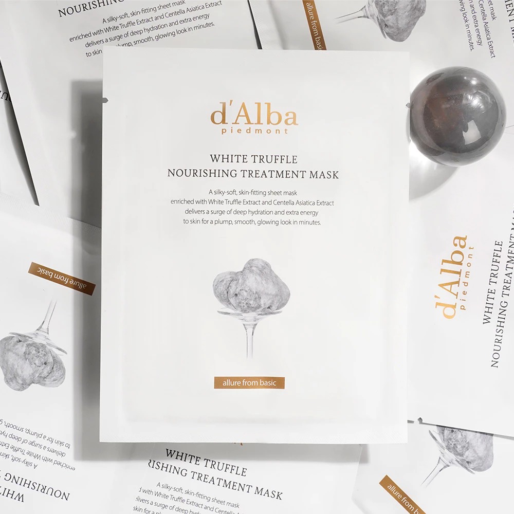 แผ่นมาส์กหน้า d'Alba White Truffle Nourishing Treatment Mask