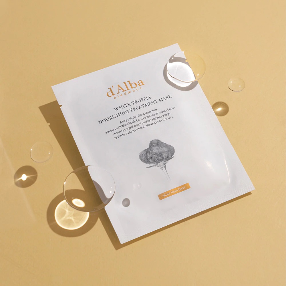 แผ่นมาส์กหน้า d'Alba White Truffle Nourishing Treatment Mask