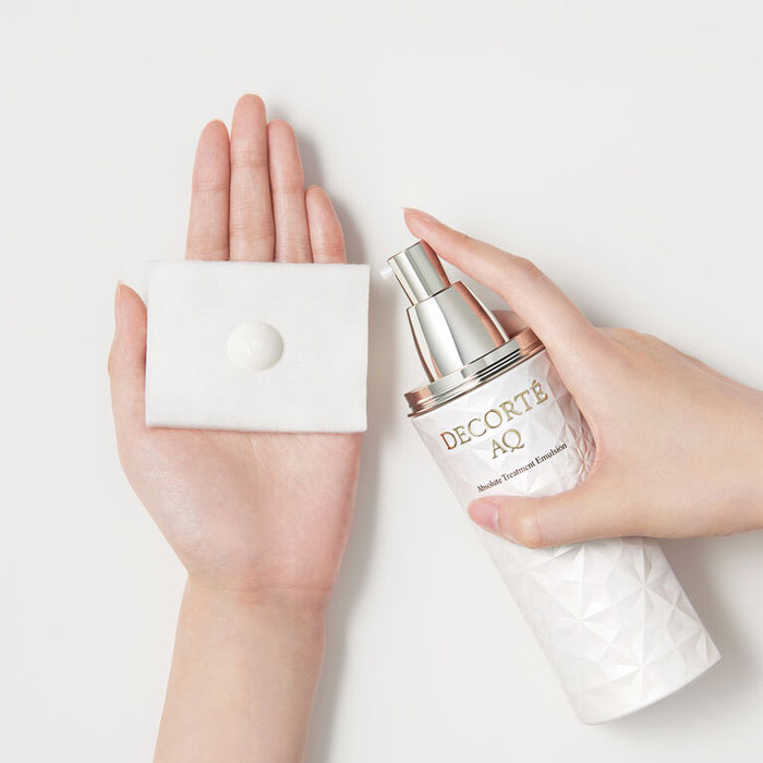 อีมัลชั่น Decorte AQ Absolute Treatment Micro-Radiance Emulsion II