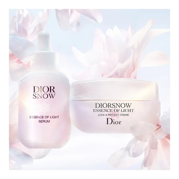 เซรั่มบำรุงผิว Dior Snow Essence Of Light Serum