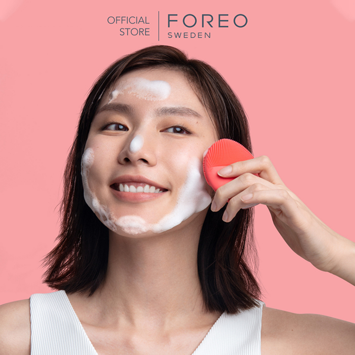 เครื่องล้างหน้า ขนาดมินิ FOREO Luna™ 4 Mini Dual Sided Facial Cleansing Massager