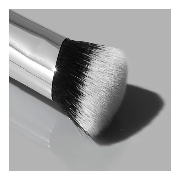 แปรงคอนซีลเลอร์ Haus Labs By Lady Gaga Triclone Skin Tech Concealer Brush