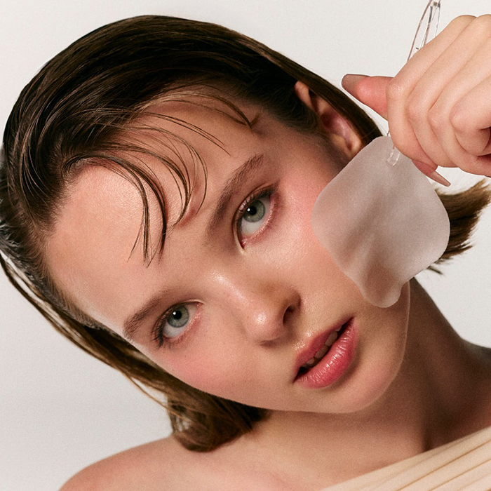 โทนเนอร์แพด HER HYNESS Instant Barrier Defense Platinum Pad