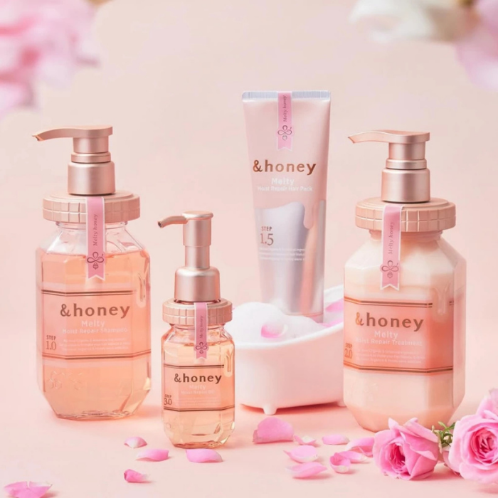 ทรีตเมนต์สูตรลดผมชี้ฟู &honey Melty Moist Repair Treatment
