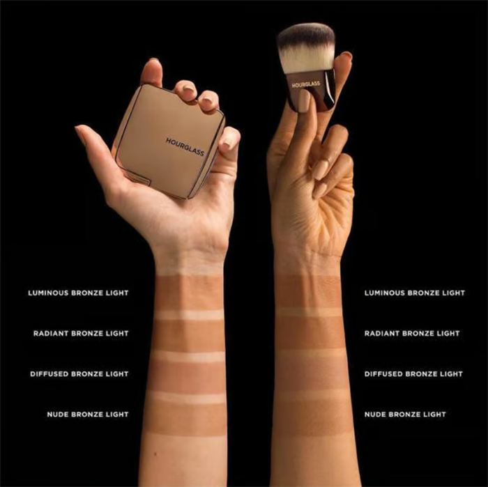 บรอนเซอร์ Hourglass Ambient Lighting Bronzer