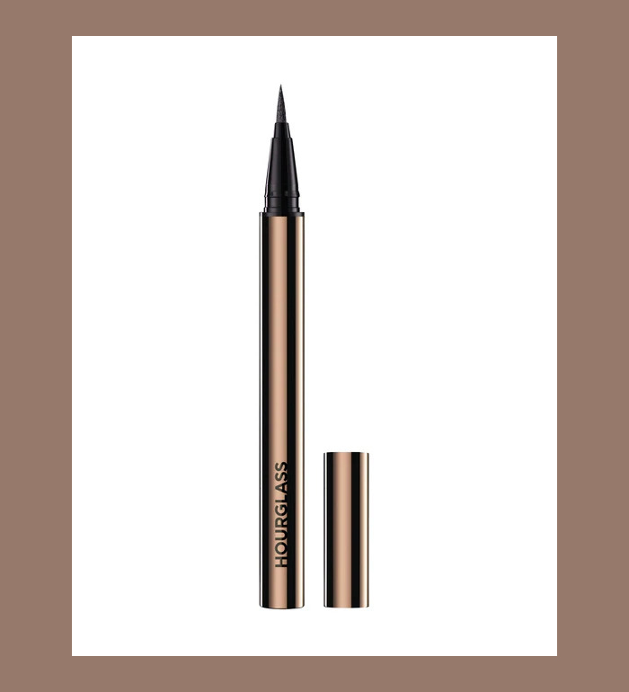 อายไลเนอร์ Hourglass Voyeur Waterproof Liquid Liner