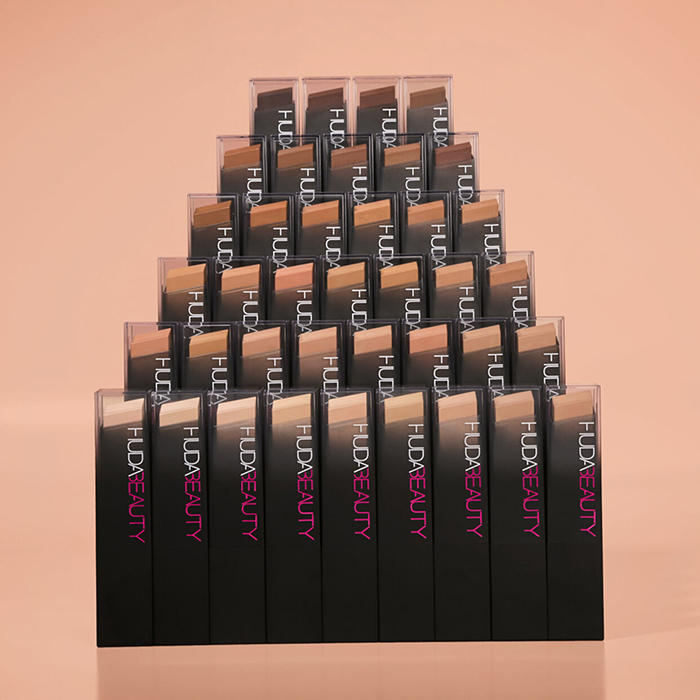 ครีมรองพื้น Huda Beauty FauxFilter Foundation Stick