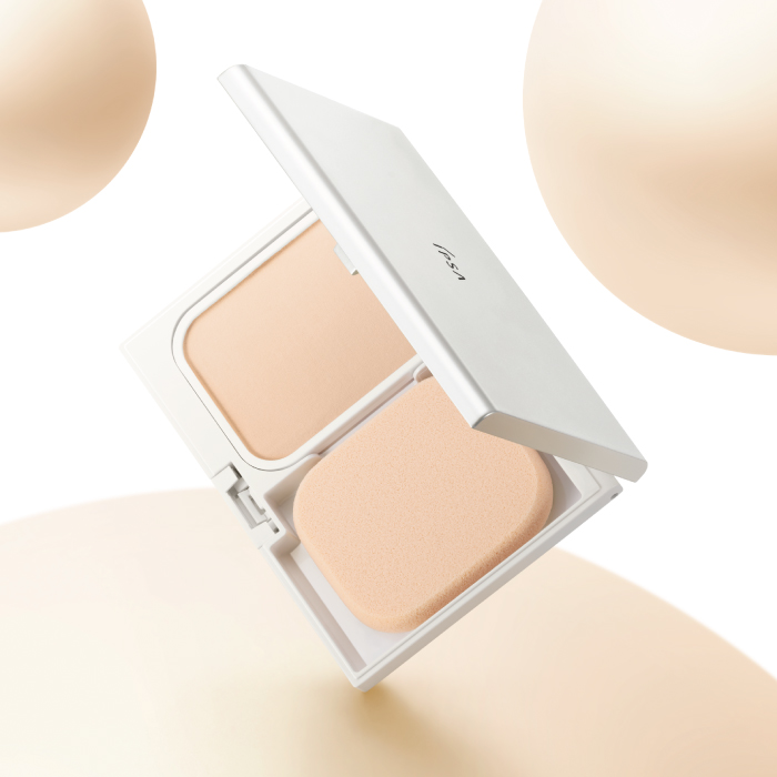 แป้งผสมรองพื้น IPSA Powder Foundation e