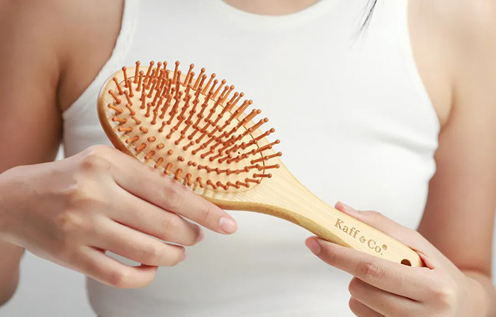แปรงหวีผมไม้ไผ่ Kaff & Co. Bamboo Hair Brush แปรงหวีผมไม้ไผ่ Kaff & Co. Bamboo Hair Brush