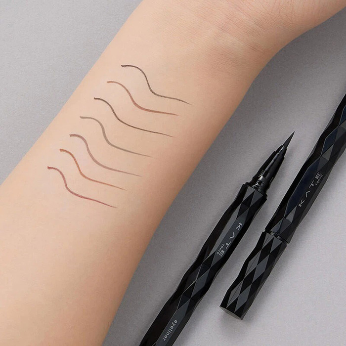 อายไลเนอร์พู่กันแบบลิควิค KATE TOKYO Super Sharp Liner EX4.0 