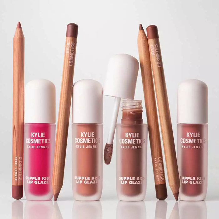 ลิปกลอส KYLIE Glossy Lip Kit