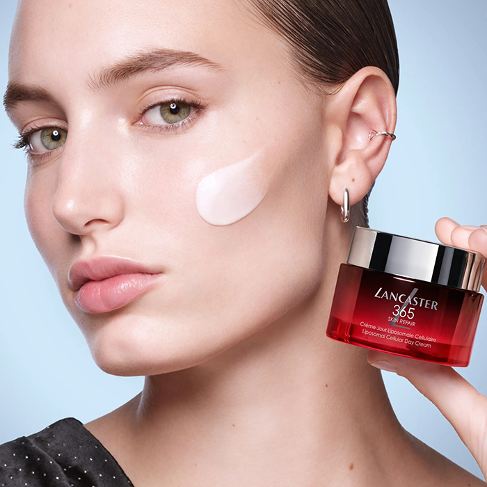 ครีมบำรุงผิวสำหรับกลางวัน LANCASTER 365 Skin Repair Liposomal Cellular Day Cream