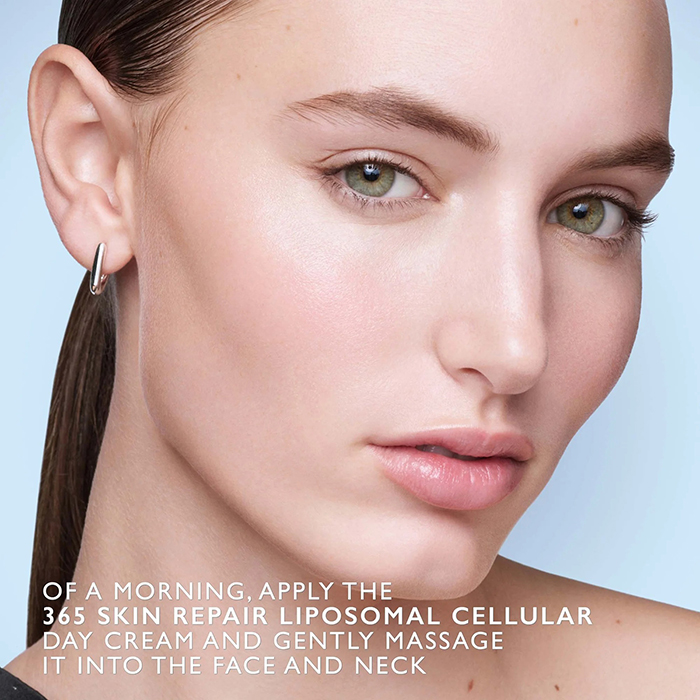 ครีมบำรุงผิวสำหรับกลางวัน LANCASTER 365 Skin Repair Liposomal Cellular Day Cream