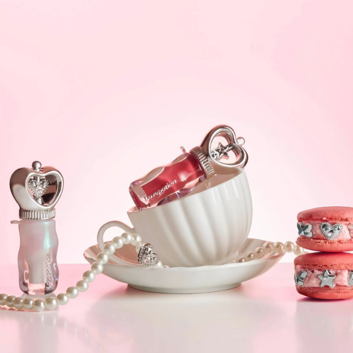 ลิปกลอส LOVE POTION Magic Charm Glassy Lip ลิปกลอส LOVE POTION Magic Charm Glassy Lip