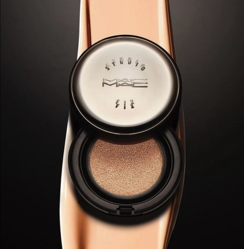 คุชชั่นฟินิชแมตต์กำมะหยี่ MAC Studio Fix Complete Coverage Cushion Compact Spf 50/Pa++++