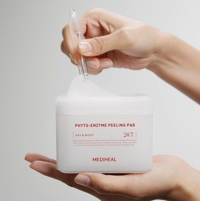 โทนเนอร์แพด Mediheal Phyto-Enzyme Peeling Pad