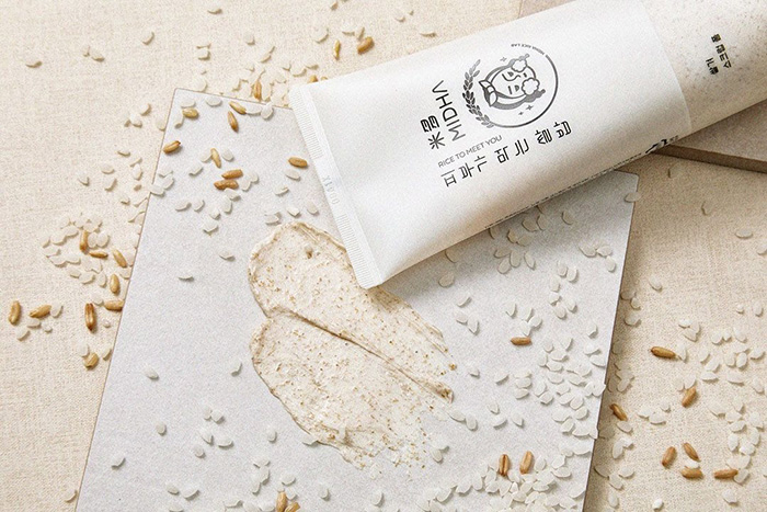 โฟมล้างหน้า MIDHA Rice Bran Scrub Foam โฟมล้างหน้า MIDHA Rice Bran Scrub Foam