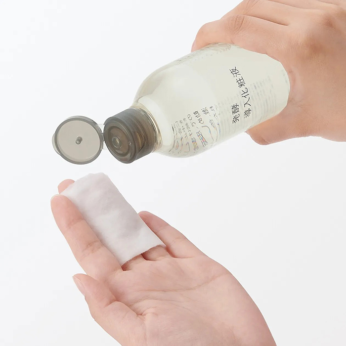 บูสเตอร์เอสเซนส์โลชั่น MUJI Booster Essence Lotion