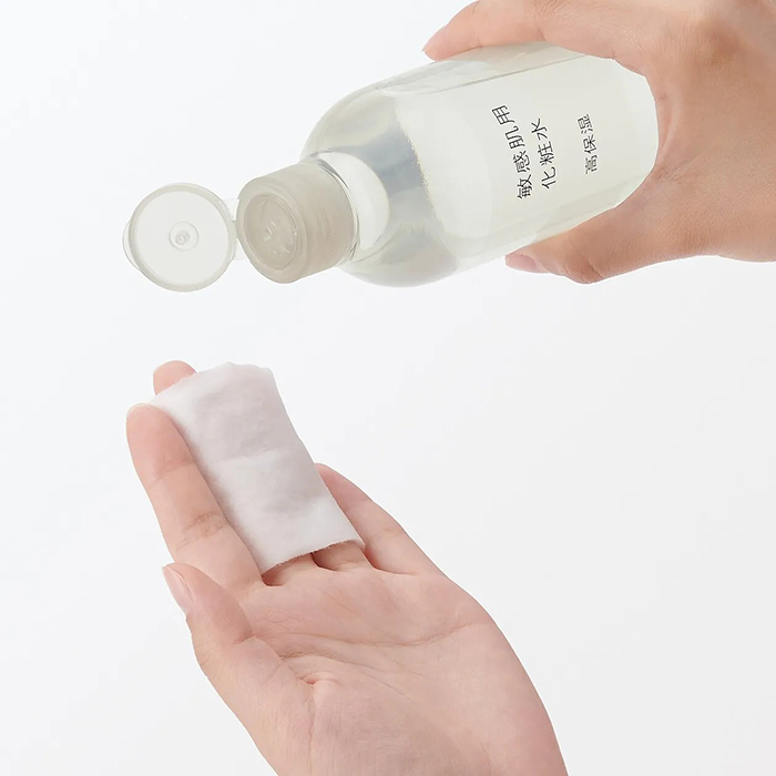 เอสเซนส์ MUJI Toning Water Deep Moisture