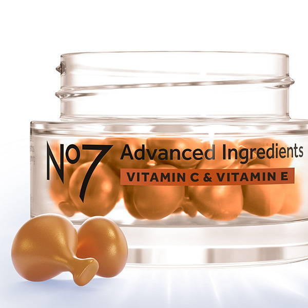 บูสเตอร์ แคปซูล No7 Advanced Ingredients Capsule