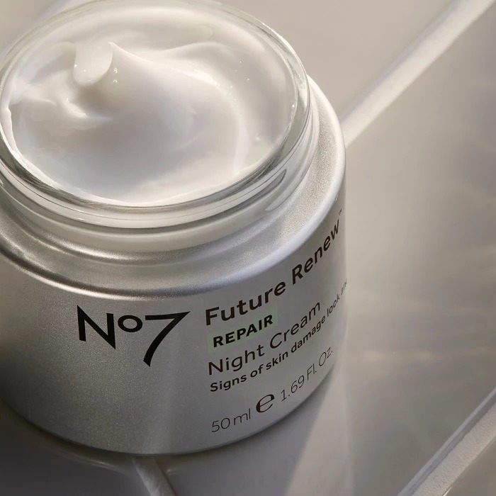 ไนท์ครีม No7 Future Renew Repair Night Cream