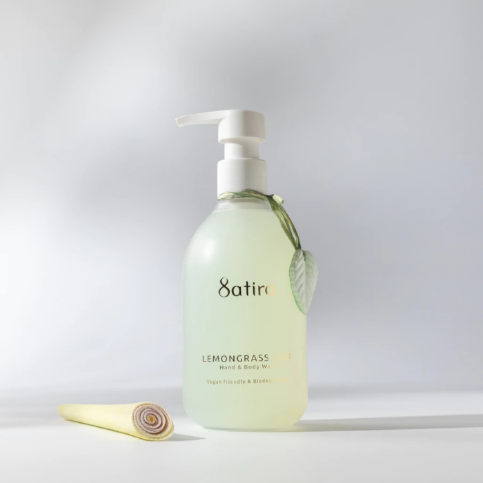 เจลทำความสะอาดมือและผิวกาย กลิ่นตะไคร้ Satira Hand & Body Wash: Lemongrass Zest (Vegan friendly & Biodegradable) เจลทำความสะอาดมือและผิวกาย กลิ่นตะไคร้ Satira Hand & Body Wash: Lemongrass Zest (Vegan friendly & Biodegradable)