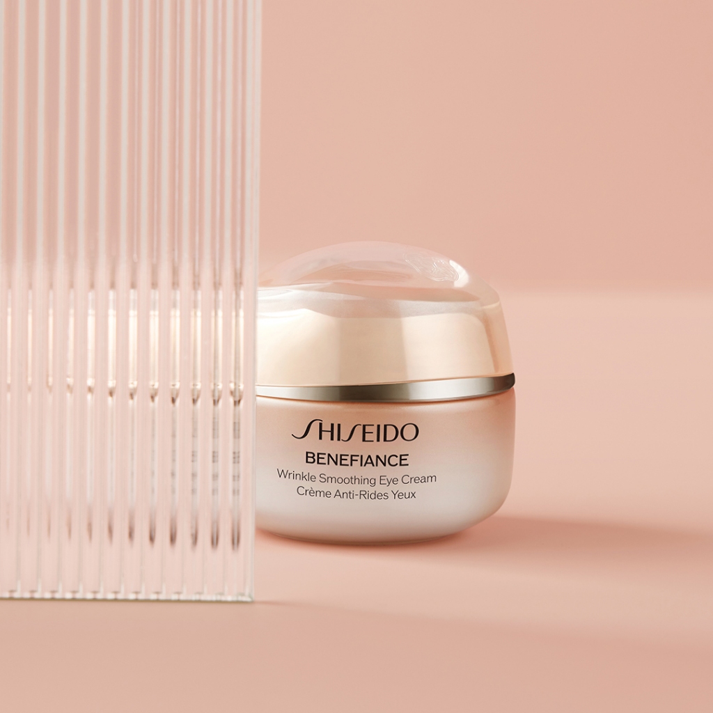 ครีมสำหรับรอบบริเวณดวงตา SHISEIDO Benefiance Wrinkle Smoothing Eye Cream