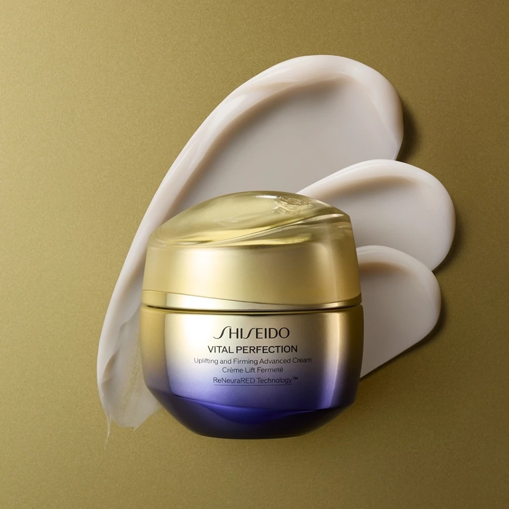 ครีมบำรุงผิว Shiseido Uplifting and Firming Advanced Cream