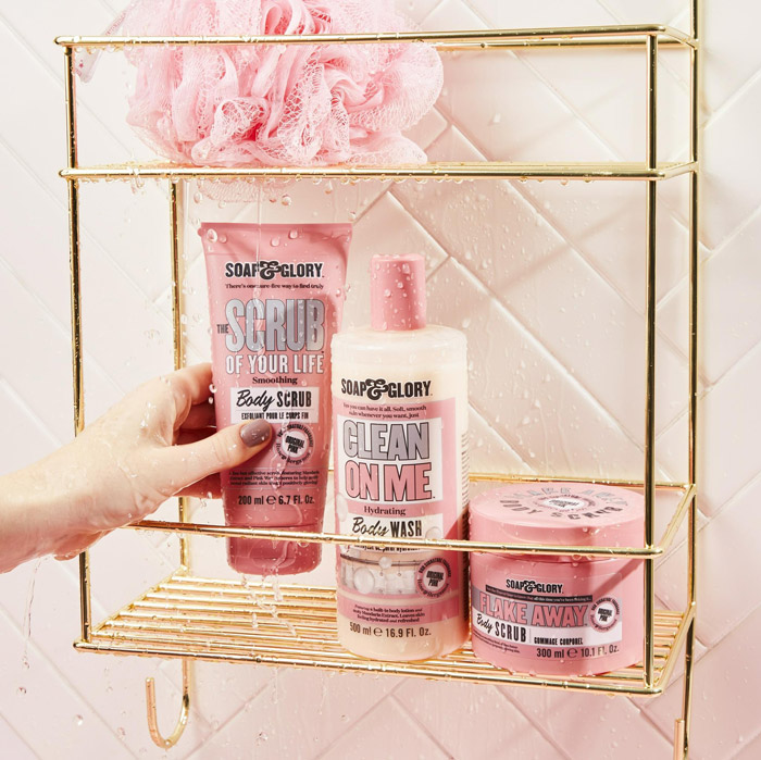 Soap and Glory The Scrub of Your Life สครับ ที่เหมาะกับทุกสภาพผิว หรือผู้ที่มีผิวแห้งกร้าน หรือ ด้าน ช่วยผลัดเซลล์ผิว เผยผิวใหม่ที่เนียนนุ่ม กลิ่นหอมมม