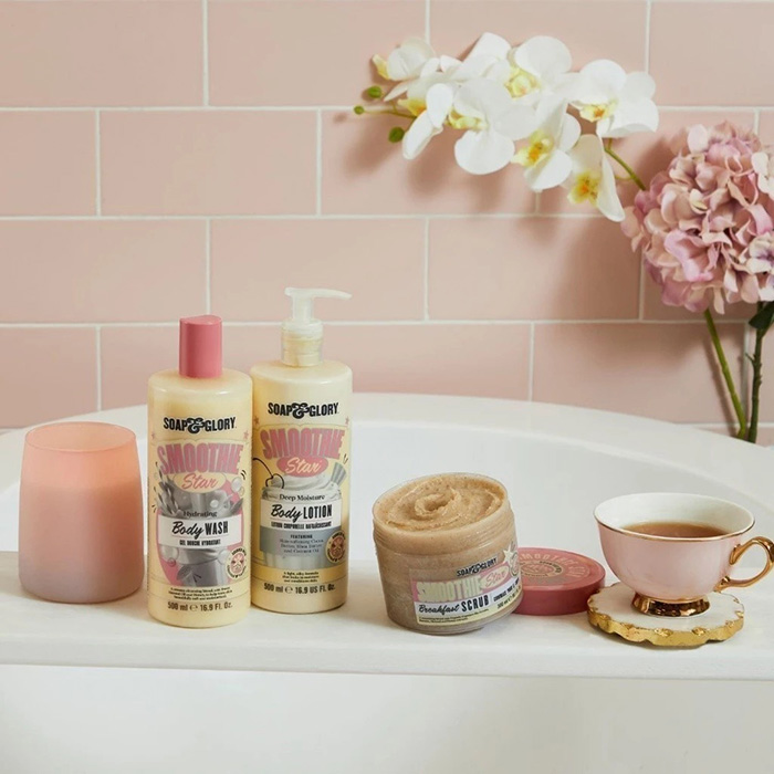 สครับขัดผิว Soap & Glory Smoothie Star Breakfast Scrub