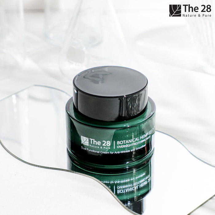 The 28 Botanical Hemp Seed Oil Overnight Restoring Mask กระตุ้นการสร้างคอลลาเจน ริ้วรอยดูตื้นขึ้น ผิวเต่งตึง รูขุมขนกระชับ คืนความอ่อนเยาว์ ให้ผิว