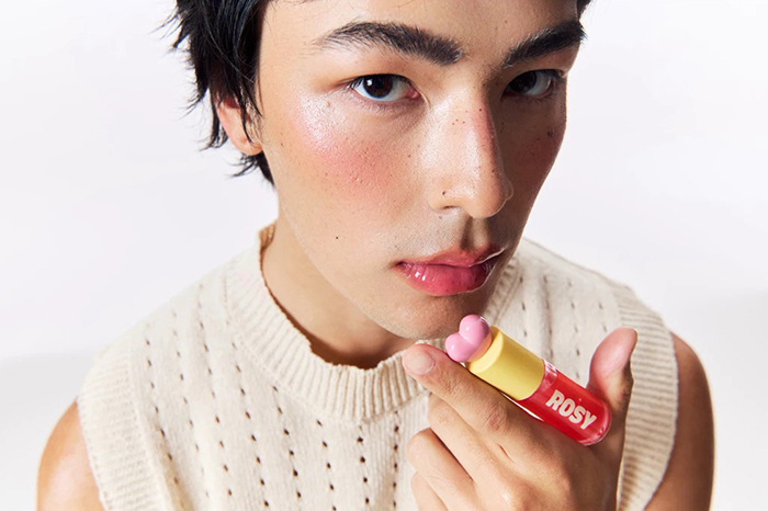 ลิปออยล์ The Couple's Rosy Honey Bee Repairing Lip Oil 