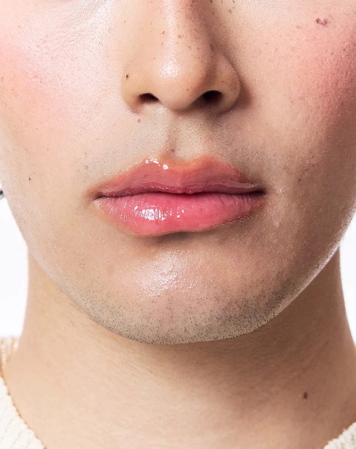 ลิปออยล์ The Couple's Rosy Honey Bee Repairing Lip Oil 
